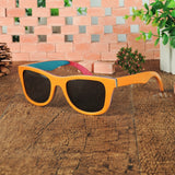 lunettes de soleil en bois colorées, polarisées artisanales en bois pas cher, en promo sur nature et zen