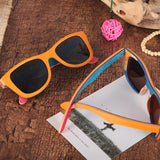 lunettes de soleil en bois colorées, polarisées artisanales en bois pas cher, en promo sur nature et zen