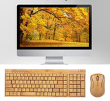 Votre clavier d'ordinateur en bois de bambou !  Superbes pièces, ce clavier en bois et sa souris sont réalisés en bois de bambou, le bois le plus écologique. Mélangeant écologie et high tech, sa technologie sans fil vous rendra la vie plus facile et libérera de l'espace sur votre bureau.   A la maison ou au bureau, offrez à votre ordinateur un coté Nature, et Zen !